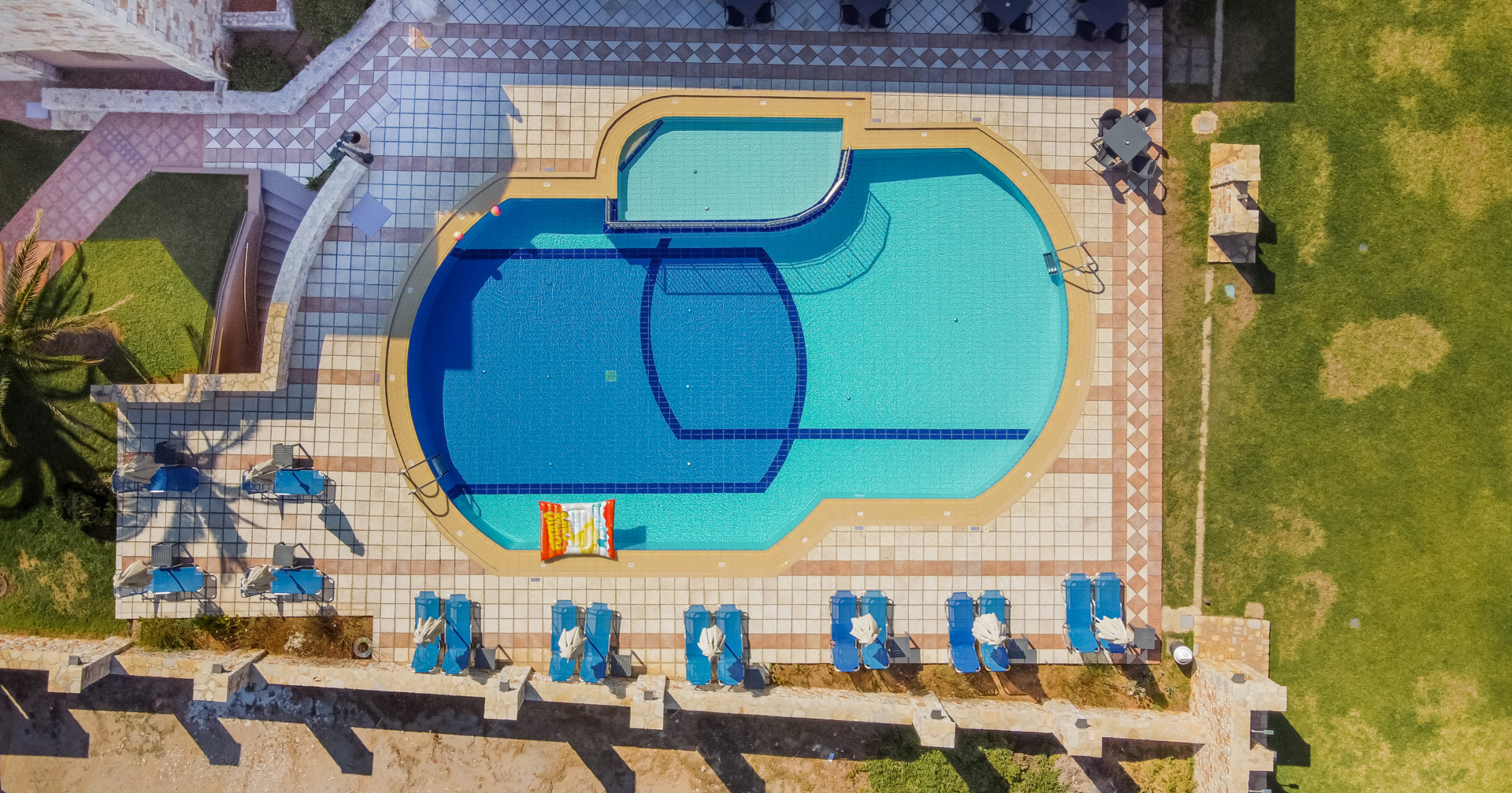 Lito Beach Hotel the Pool